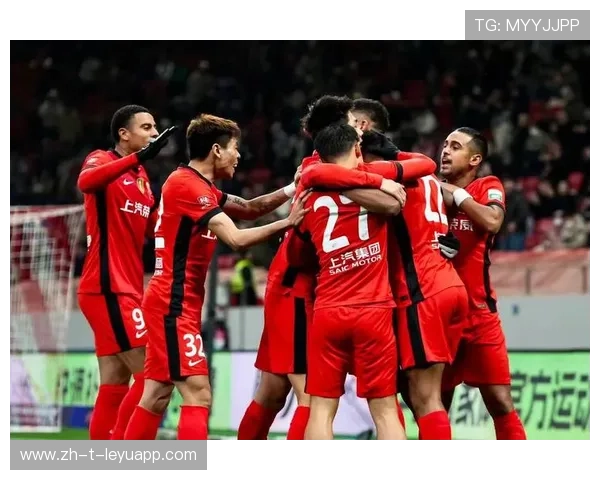 上海海港徐新妙传助攻，李明中路破门